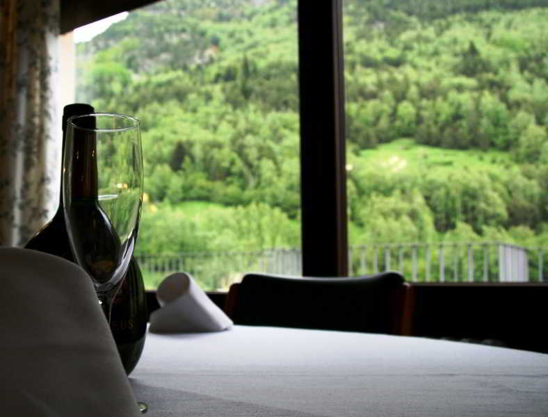 El Pradet Hotel El Serrat Buitenkant foto